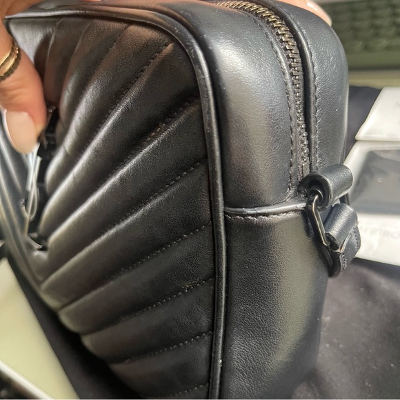 Authentic Yves Saint Laurent LOU CAMERA BAG IN QUILTED LEATHER - Picture 11 of 13
